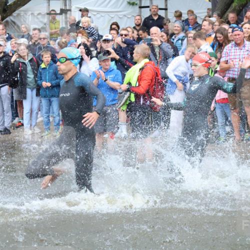 23.06.2024 - Viking Triathlon H.Heesch http://msf.ph/oto/6342817 23.06.2024 10:01:26 Schwimmen 26, 107, 111, 173, 178, 183, 198, 231, 242, 295, 302, 306, 311, 386, 453, 619, 659 meine-sportfotos.de