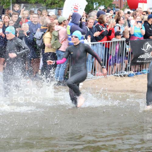 23.06.2024 - Viking Triathlon H.Heesch http://msf.ph/oto/6342832 23.06.2024 10:01:30 Schwimmen 26, 107, 111, 173, 178, 231, 242, 261, 302, 386, 453, 619 meine-sportfotos.de