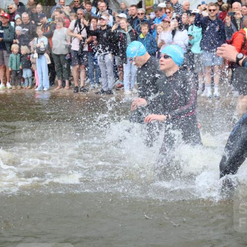 23.06.2024 - Viking Triathlon H.Heesch http://msf.ph/oto/6342841 23.06.2024 10:01:32 Schwimmen 12, 26, 104, 107, 111, 173, 178, 231, 242, 261, 302, 316, 386, 453, 486, 498, 619, 623 meine-sportfotos.de
