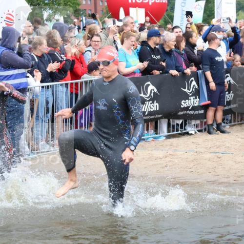 23.06.2024 - Viking Triathlon H.Heesch http://msf.ph/oto/6342884 23.06.2024 10:01:41 Schwimmen 12, 104, 260, 316, 363, 486, 498, 621, 623, 640, 654, 663 meine-sportfotos.de