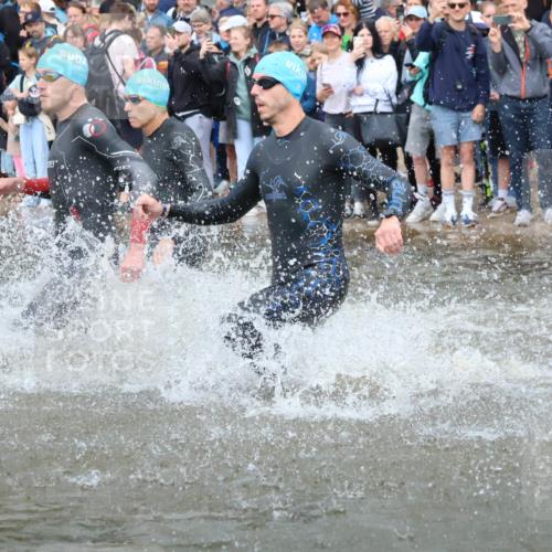 23.06.2024 - Viking Triathlon H.Heesch http://msf.ph/oto/6342929 23.06.2024 10:01:48 Schwimmen 58, 164, 186, 245, 260, 276, 291, 300, 319, 363, 385, 454, 605, 608, 621, 640, 654, 663 meine-sportfotos.de