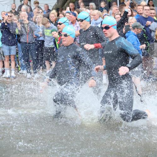 23.06.2024 - Viking Triathlon H.Heesch http://msf.ph/oto/6342955 23.06.2024 10:01:52 Schwimmen 58, 125, 164, 186, 245, 276, 291, 300, 319, 385, 454, 529, 605, 607, 608, 626, 660 meine-sportfotos.de