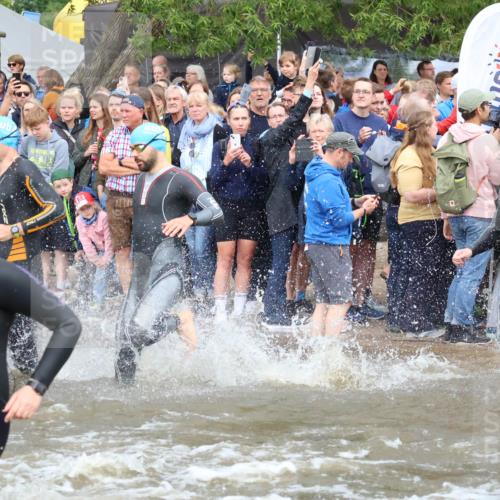 23.06.2024 - Viking Triathlon H.Heesch http://msf.ph/oto/6342997 23.06.2024 10:02:00 Schwimmen 61, 125, 136, 254, 259, 327, 484, 529, 607, 626, 657, 660 meine-sportfotos.de