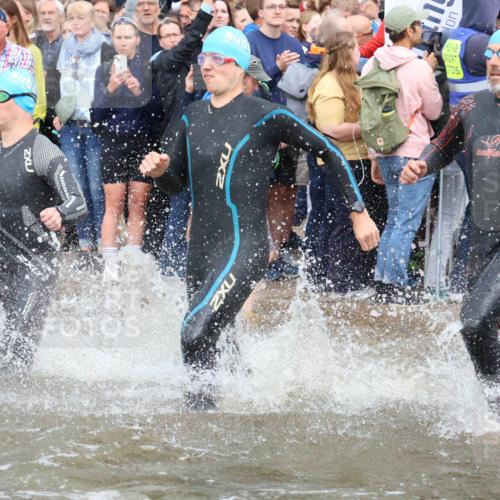 23.06.2024 - Viking Triathlon H.Heesch http://msf.ph/oto/6342999 23.06.2024 10:02:01 Schwimmen 61, 125, 136, 254, 259, 327, 484, 529, 607, 626, 657, 660 meine-sportfotos.de