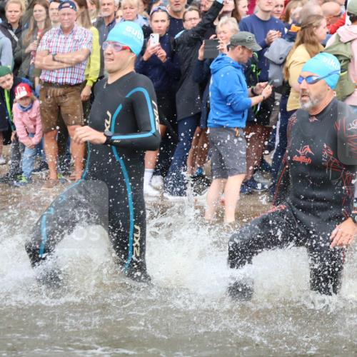 23.06.2024 - Viking Triathlon H.Heesch http://msf.ph/oto/6343001 23.06.2024 10:02:02 Schwimmen 61, 87, 125, 131, 136, 199, 254, 259, 327, 463, 477, 484, 529, 534, 607, 626, 657, 660 meine-sportfotos.de