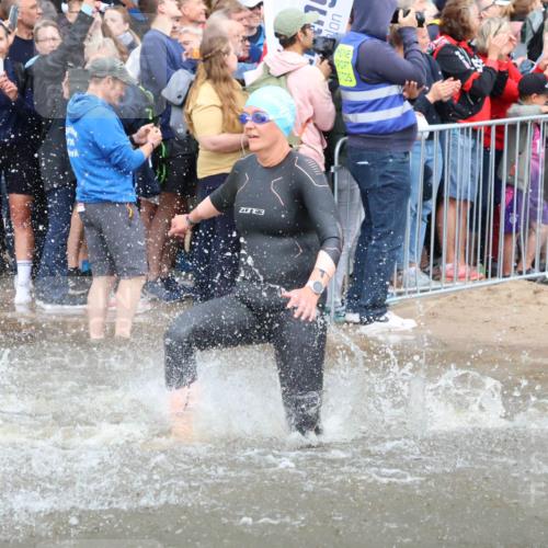 23.06.2024 - Viking Triathlon H.Heesch http://msf.ph/oto/6343020 23.06.2024 10:02:07 Schwimmen 61, 87, 118, 131, 136, 197, 199, 254, 259, 327, 434, 463, 477, 484, 503, 520, 534, 544 meine-sportfotos.de
