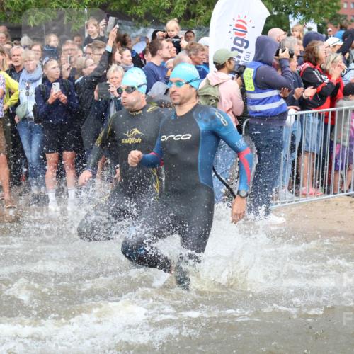 23.06.2024 - Viking Triathlon H.Heesch http://msf.ph/oto/6343040 23.06.2024 10:02:11 Schwimmen 87, 118, 131, 197, 199, 434, 463, 477, 503, 520, 534, 544 meine-sportfotos.de