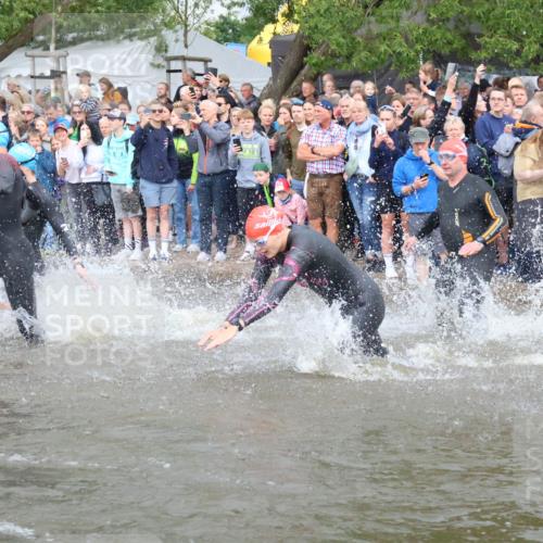 23.06.2024 - Viking Triathlon H.Heesch http://msf.ph/oto/6343088 23.06.2024 10:02:22 Schwimmen 5, 11, 34, 42, 117, 160, 168, 226, 326, 394, 425, 485, 491, 502, 524, 601, 628, 655 meine-sportfotos.de