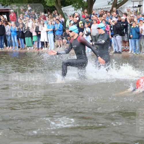 23.06.2024 - Viking Triathlon H.Heesch http://msf.ph/oto/6343093 23.06.2024 10:02:22 Schwimmen 5, 11, 34, 42, 117, 160, 168, 226, 326, 394, 425, 485, 491, 502, 524, 601, 628, 655 meine-sportfotos.de