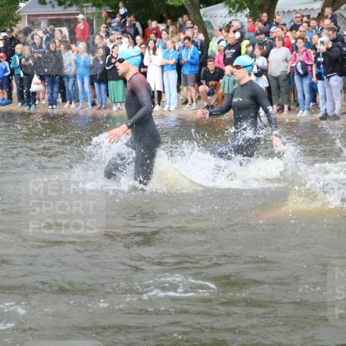 23.06.2024 - Viking Triathlon H.Heesch http://msf.ph/oto/6343096 23.06.2024 10:02:23 Schwimmen 5, 11, 34, 42, 117, 160, 168, 226, 326, 394, 425, 485, 491, 502, 524, 601, 628, 655 meine-sportfotos.de