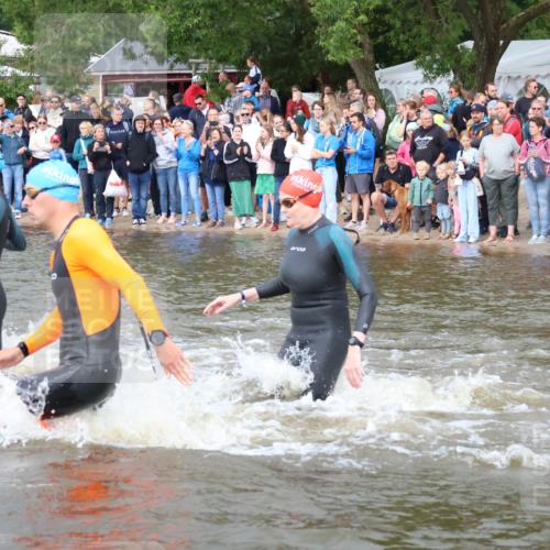 23.06.2024 - Viking Triathlon H.Heesch http://msf.ph/oto/6343153 23.06.2024 10:02:30 Schwimmen 5, 11, 296, 359, 407, 416, 425, 488, 502, 517, 524, 628 meine-sportfotos.de