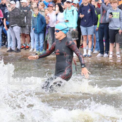 23.06.2024 - Viking Triathlon H.Heesch http://msf.ph/oto/6343183 23.06.2024 10:02:35 Schwimmen 62, 194, 218, 296, 312, 359, 361, 407, 416, 488, 517, 549 meine-sportfotos.de