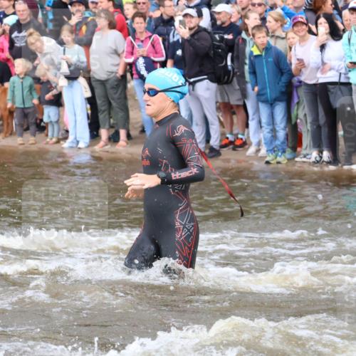 23.06.2024 - Viking Triathlon H.Heesch http://msf.ph/oto/6343193 23.06.2024 10:02:35 Schwimmen 62, 194, 218, 296, 312, 359, 361, 407, 416, 488, 517, 549 meine-sportfotos.de