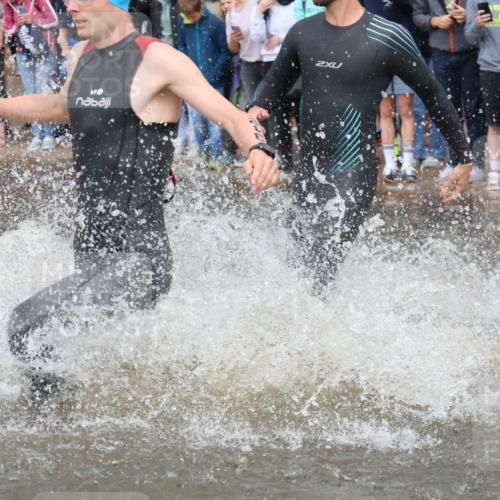23.06.2024 - Viking Triathlon H.Heesch http://msf.ph/oto/6343218 23.06.2024 10:02:38 Schwimmen 62, 194, 218, 296, 312, 359, 360, 361, 389, 404, 407, 416, 427, 488, 517, 541, 549, 627 meine-sportfotos.de