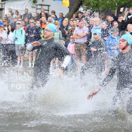23.06.2024 - Viking Triathlon H.Heesch http://msf.ph/oto/6343250 23.06.2024 10:02:42 Schwimmen 62, 129, 194, 215, 218, 238, 312, 340, 360, 361, 372, 389, 404, 427, 541, 549, 604, 627 meine-sportfotos.de