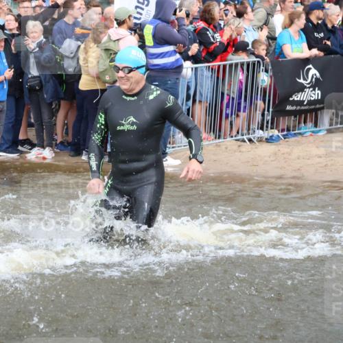 23.06.2024 - Viking Triathlon H.Heesch http://msf.ph/oto/6343343 23.06.2024 10:02:53 Schwimmen 33, 120, 129, 215, 225, 237, 238, 256, 280, 318, 328, 340, 349, 355, 372, 468, 496, 604 meine-sportfotos.de