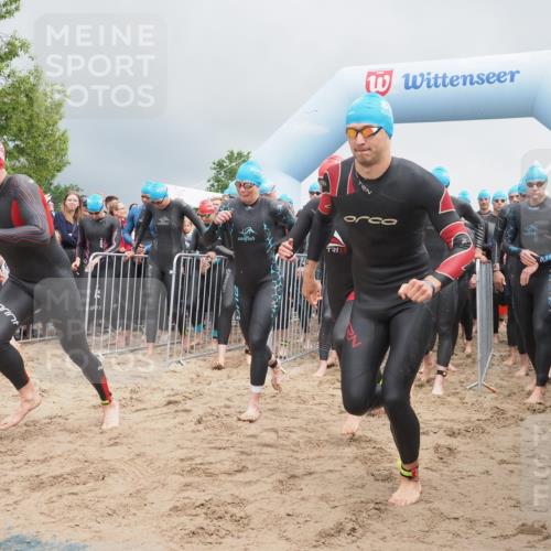 23.06.2024 - Viking Triathlon KatJ http://msf.ph/oto/6350718 23.06.2024 10:00:38 Schwimmen 3, 4, 10, 22, 30, 76, 106, 233, 293, 350, 470, 546, 620, 624, 638, 658, 661 meine-sportfotos.de