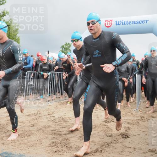 23.06.2024 - Viking Triathlon KatJ http://msf.ph/oto/6350731 23.06.2024 10:00:43 Schwimmen 4, 8, 13, 22, 76, 106, 144, 233, 246, 350, 470, 487, 516, 546, 620, 624, 638, 658 meine-sportfotos.de