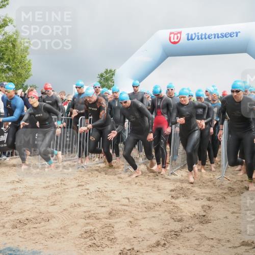 23.06.2024 - Viking Triathlon KatJ http://msf.ph/oto/6350738 23.06.2024 10:00:48 Schwimmen 8, 13, 14, 73, 108, 144, 246, 350, 377, 438, 470, 487, 516, 546, 616, 620, 624, 638 meine-sportfotos.de