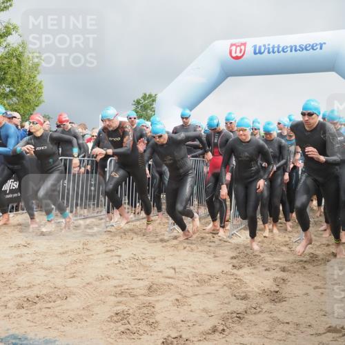 23.06.2024 - Viking Triathlon KatJ http://msf.ph/oto/6350739 23.06.2024 10:00:48 Schwimmen 8, 13, 14, 73, 108, 144, 246, 350, 377, 438, 470, 487, 516, 546, 616, 620, 624, 638 meine-sportfotos.de