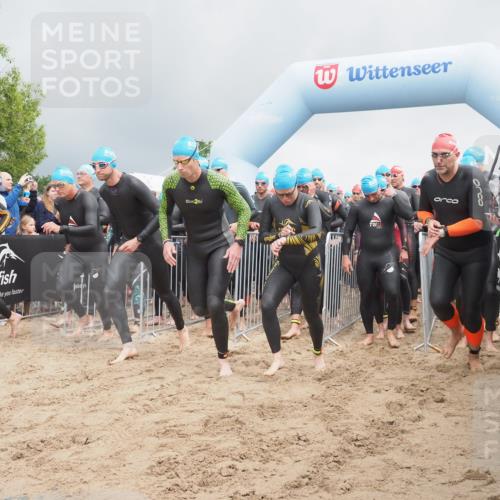 23.06.2024 - Viking Triathlon KatJ http://msf.ph/oto/6350822 23.06.2024 10:01:17 Schwimmen 31, 51, 97, 99, 101, 138, 183, 198, 216, 295, 306, 311, 324, 408, 458, 551, 656, 659 meine-sportfotos.de