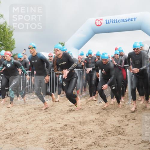 23.06.2024 - Viking Triathlon KatJ http://msf.ph/oto/6350837 23.06.2024 10:01:22 Schwimmen 26, 31, 101, 111, 138, 173, 183, 198, 231, 295, 302, 306, 311, 408, 458, 551, 619, 659 meine-sportfotos.de