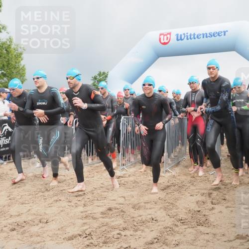 23.06.2024 - Viking Triathlon KatJ http://msf.ph/oto/6350852 23.06.2024 10:01:27 Schwimmen 26, 107, 111, 173, 178, 183, 198, 231, 242, 261, 295, 302, 306, 311, 386, 453, 619, 659 meine-sportfotos.de