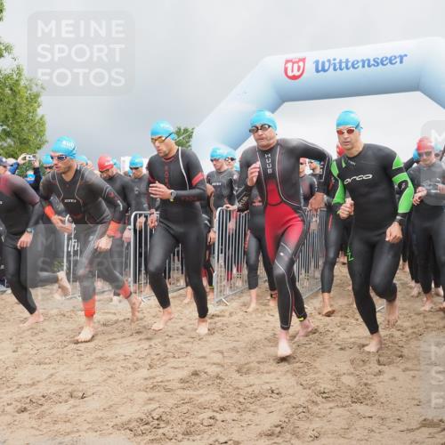 23.06.2024 - Viking Triathlon KatJ http://msf.ph/oto/6350863 23.06.2024 10:01:32 Schwimmen 12, 26, 104, 107, 111, 173, 178, 231, 242, 261, 302, 316, 386, 453, 486, 498, 619, 623 meine-sportfotos.de