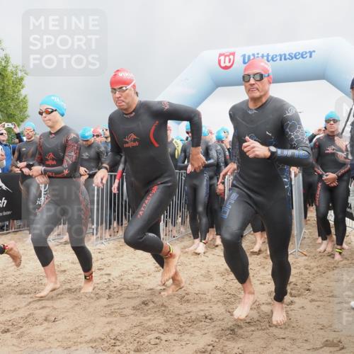 23.06.2024 - Viking Triathlon KatJ http://msf.ph/oto/6350878 23.06.2024 10:01:38 Schwimmen 12, 104, 107, 178, 242, 260, 261, 316, 363, 386, 453, 486, 498, 621, 623, 640, 654, 663 meine-sportfotos.de