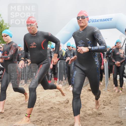 23.06.2024 - Viking Triathlon KatJ http://msf.ph/oto/6350879 23.06.2024 10:01:38 Schwimmen 12, 104, 107, 178, 242, 260, 261, 316, 363, 386, 453, 486, 498, 621, 623, 640, 654, 663 meine-sportfotos.de