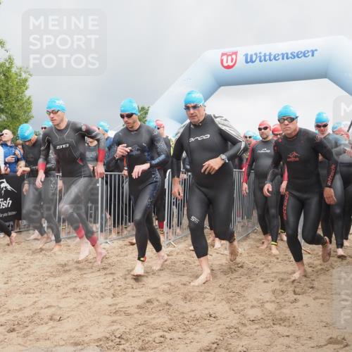 23.06.2024 - Viking Triathlon KatJ http://msf.ph/oto/6350890 23.06.2024 10:01:43 Schwimmen 12, 58, 104, 164, 245, 260, 276, 316, 363, 385, 454, 486, 498, 621, 623, 640, 654, 663 meine-sportfotos.de