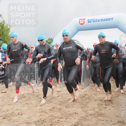 23.06.2024 - Viking Triathlon KatJ http://msf.ph/oto/6350891 23.06.2024 10:01:43 Schwimmen 12, 58, 104, 164, 245, 260, 276, 316, 363, 385, 454, 486, 498, 621, 623, 640, 654, 663 meine-sportfotos.de