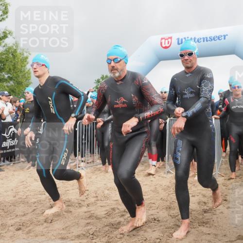 23.06.2024 - Viking Triathlon KatJ http://msf.ph/oto/6350936 23.06.2024 10:01:58 Schwimmen 61, 125, 136, 186, 254, 259, 291, 300, 319, 327, 484, 529, 605, 607, 608, 626, 657, 660 meine-sportfotos.de