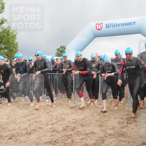 23.06.2024 - Viking Triathlon KatJ http://msf.ph/oto/6350943 23.06.2024 10:02:03 Schwimmen 61, 87, 125, 131, 136, 199, 254, 259, 327, 463, 477, 484, 529, 534, 607, 626, 657, 660 meine-sportfotos.de