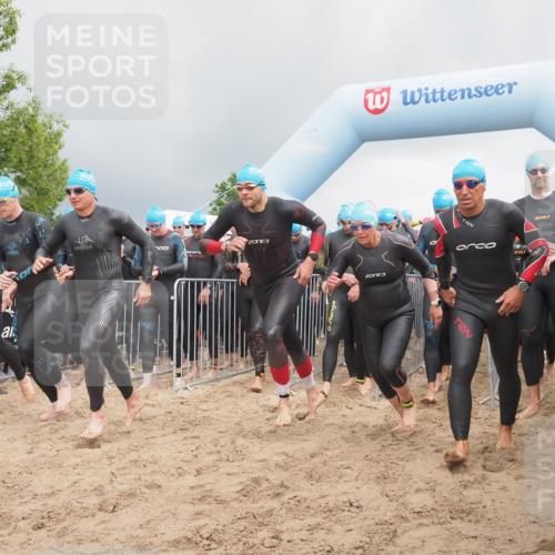 23.06.2024 - Viking Triathlon KatJ http://msf.ph/oto/6350946 23.06.2024 10:02:03 Schwimmen 61, 87, 125, 131, 136, 199, 254, 259, 327, 463, 477, 484, 529, 534, 607, 626, 657, 660 meine-sportfotos.de