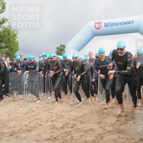 23.06.2024 - Viking Triathlon KatJ http://msf.ph/oto/6350955 23.06.2024 10:02:07 Schwimmen 61, 87, 118, 131, 136, 197, 199, 254, 259, 327, 434, 463, 477, 484, 503, 520, 534, 544 meine-sportfotos.de