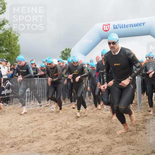 23.06.2024 - Viking Triathlon KatJ http://msf.ph/oto/6350957 23.06.2024 10:02:08 Schwimmen 61, 87, 118, 131, 136, 197, 199, 254, 259, 327, 434, 463, 477, 484, 503, 520, 534, 544 meine-sportfotos.de