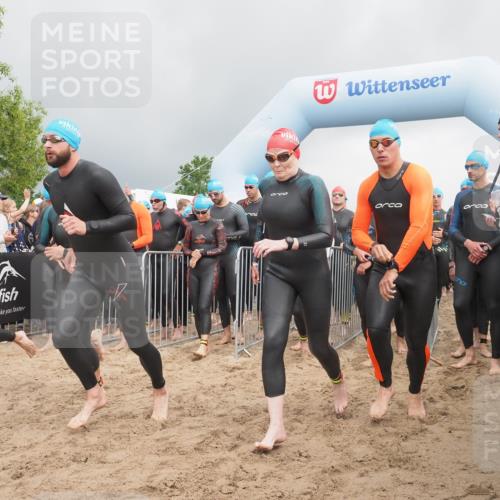 23.06.2024 - Viking Triathlon KatJ http://msf.ph/oto/6351005 23.06.2024 10:02:23 Schwimmen 5, 11, 34, 42, 117, 160, 168, 226, 326, 394, 425, 485, 491, 502, 524, 601, 628, 655 meine-sportfotos.de
