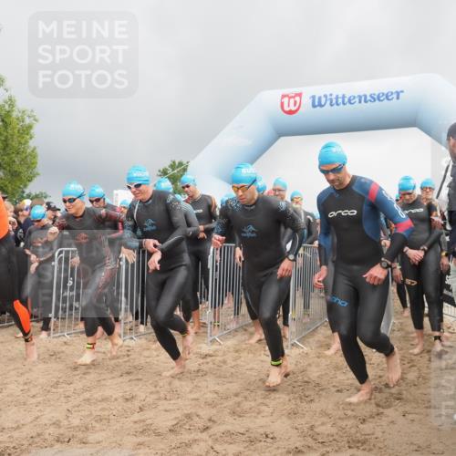 23.06.2024 - Viking Triathlon KatJ http://msf.ph/oto/6351013 23.06.2024 10:02:29 Schwimmen 5, 11, 117, 168, 296, 359, 394, 407, 416, 425, 488, 491, 502, 517, 524, 601, 628, 655 meine-sportfotos.de