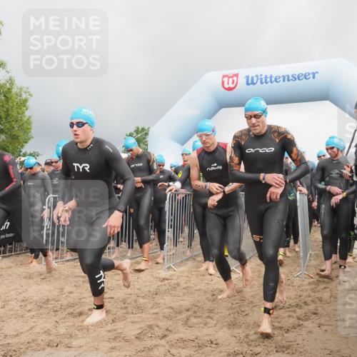 23.06.2024 - Viking Triathlon KatJ http://msf.ph/oto/6351026 23.06.2024 10:02:33 Schwimmen 5, 11, 62, 194, 218, 296, 312, 359, 361, 407, 416, 425, 488, 502, 517, 524, 549, 628 meine-sportfotos.de