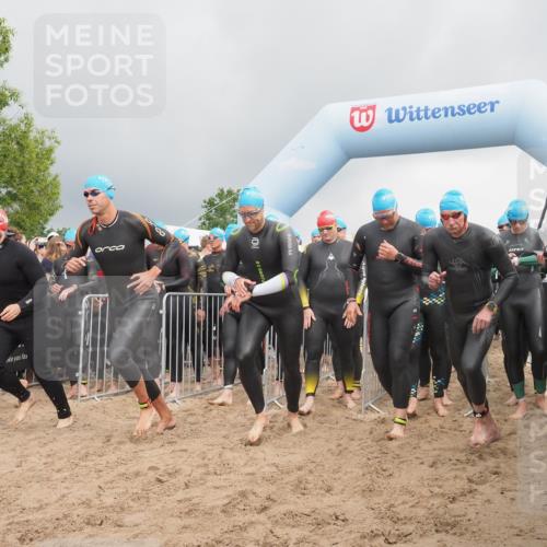 23.06.2024 - Viking Triathlon KatJ http://msf.ph/oto/6351039 23.06.2024 10:02:38 Schwimmen 62, 194, 218, 296, 312, 359, 360, 361, 389, 404, 407, 416, 427, 488, 517, 541, 549, 627 meine-sportfotos.de