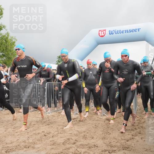 23.06.2024 - Viking Triathlon KatJ http://msf.ph/oto/6351040 23.06.2024 10:02:38 Schwimmen 62, 194, 218, 296, 312, 359, 360, 361, 389, 404, 407, 416, 427, 488, 517, 541, 549, 627 meine-sportfotos.de