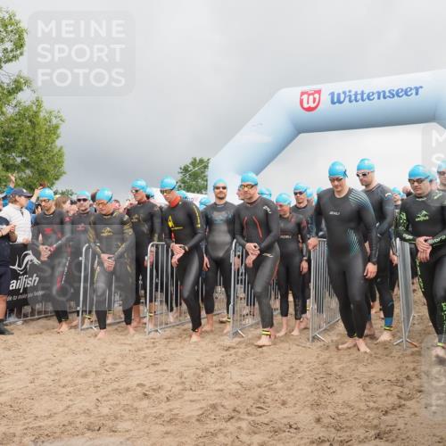 23.06.2024 - Viking Triathlon KatJ http://msf.ph/oto/6351064 23.06.2024 10:02:47 Schwimmen 33, 120, 129, 215, 238, 318, 340, 355, 360, 372, 389, 404, 427, 468, 496, 541, 604, 627 meine-sportfotos.de