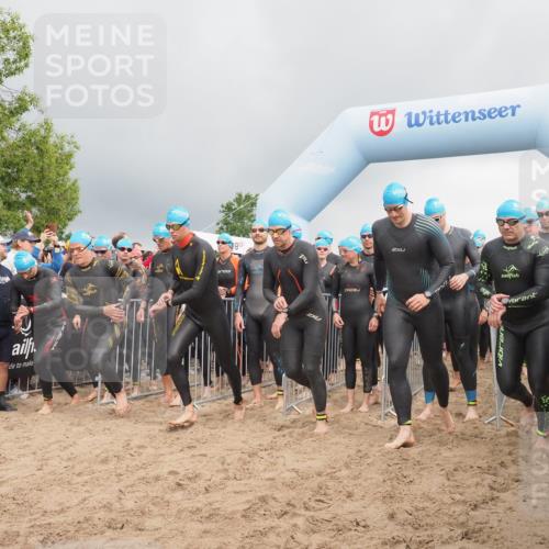 23.06.2024 - Viking Triathlon KatJ http://msf.ph/oto/6351071 23.06.2024 10:02:48 Schwimmen 33, 120, 129, 215, 238, 318, 340, 355, 360, 372, 389, 404, 427, 468, 496, 541, 604, 627 meine-sportfotos.de