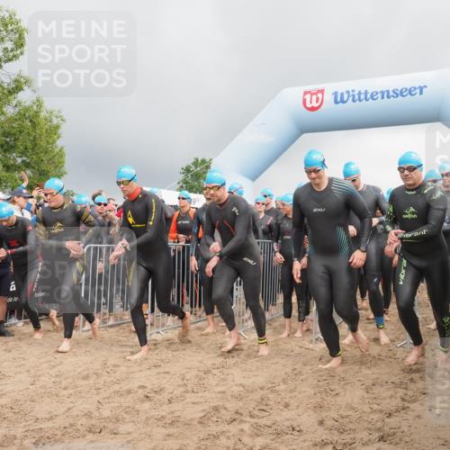 23.06.2024 - Viking Triathlon KatJ http://msf.ph/oto/6351073 23.06.2024 10:02:48 Schwimmen 33, 120, 129, 215, 238, 318, 340, 355, 360, 372, 389, 404, 427, 468, 496, 541, 604, 627 meine-sportfotos.de