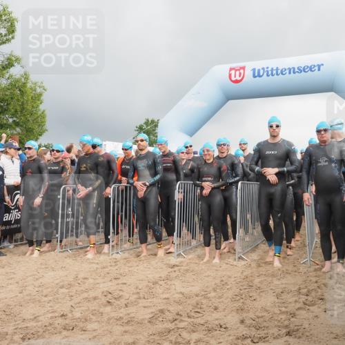 23.06.2024 - Viking Triathlon KatJ http://msf.ph/oto/6351091 23.06.2024 10:02:51 Schwimmen 33, 120, 129, 215, 238, 318, 328, 340, 355, 372, 468, 496, 604 meine-sportfotos.de