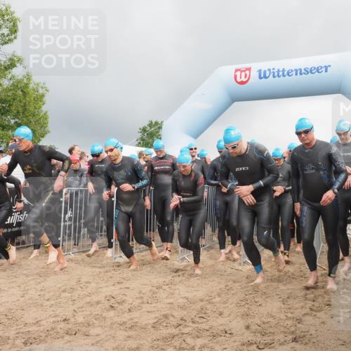23.06.2024 - Viking Triathlon KatJ http://msf.ph/oto/6351109 23.06.2024 10:02:52 Schwimmen 33, 120, 129, 215, 225, 237, 238, 256, 280, 318, 328, 340, 349, 355, 372, 468, 496, 604 meine-sportfotos.de
