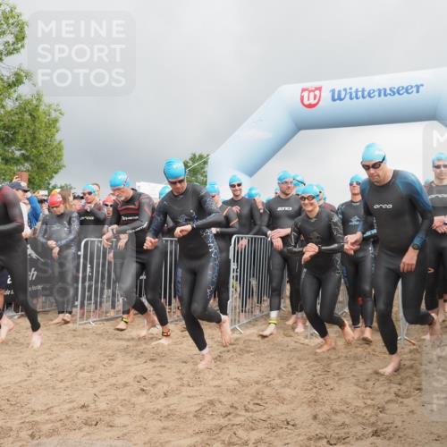 23.06.2024 - Viking Triathlon KatJ http://msf.ph/oto/6351157 23.06.2024 10:02:58 Schwimmen 33, 48, 86, 120, 200, 212, 225, 237, 256, 266, 280, 318, 328, 349, 355, 412, 468, 496 meine-sportfotos.de
