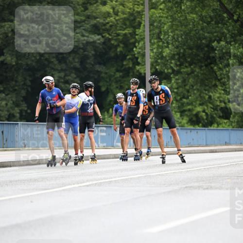 30.06.2024 - hella hamburg halbmarathon Dr. Thomas Lammeyer http://msf.ph/oto/6399190 30.06.2024 08:51:45 Kennedybrücke  meine-sportfotos.de