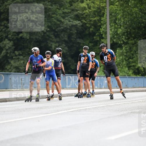 30.06.2024 - hella hamburg halbmarathon Dr. Thomas Lammeyer http://msf.ph/oto/6399208 30.06.2024 08:51:46 Kennedybrücke  meine-sportfotos.de